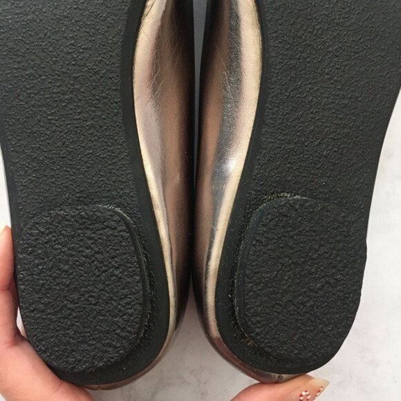 Elegant Metallic Velvet Heart Buckle Flats Shoes - Picture 16 of 16